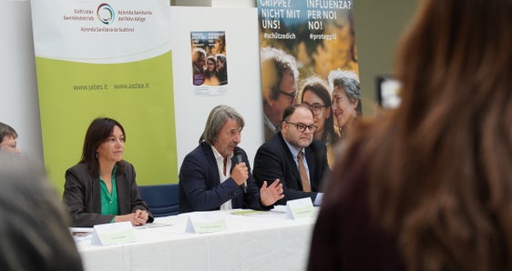 Complessivamente sono state prenotate da Roma 80.000 dosi vaccinali per l'Azienda sanitaria dell'Alto Adige, che possono essere richieste secondo necessità