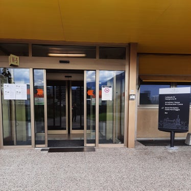 Hintereingang Gebäude W