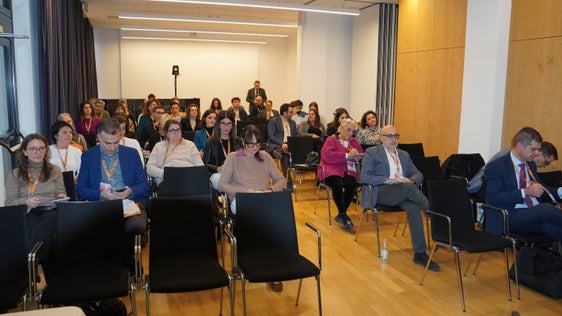 Das Publikum (Foto Sabes/Rocco Leo)