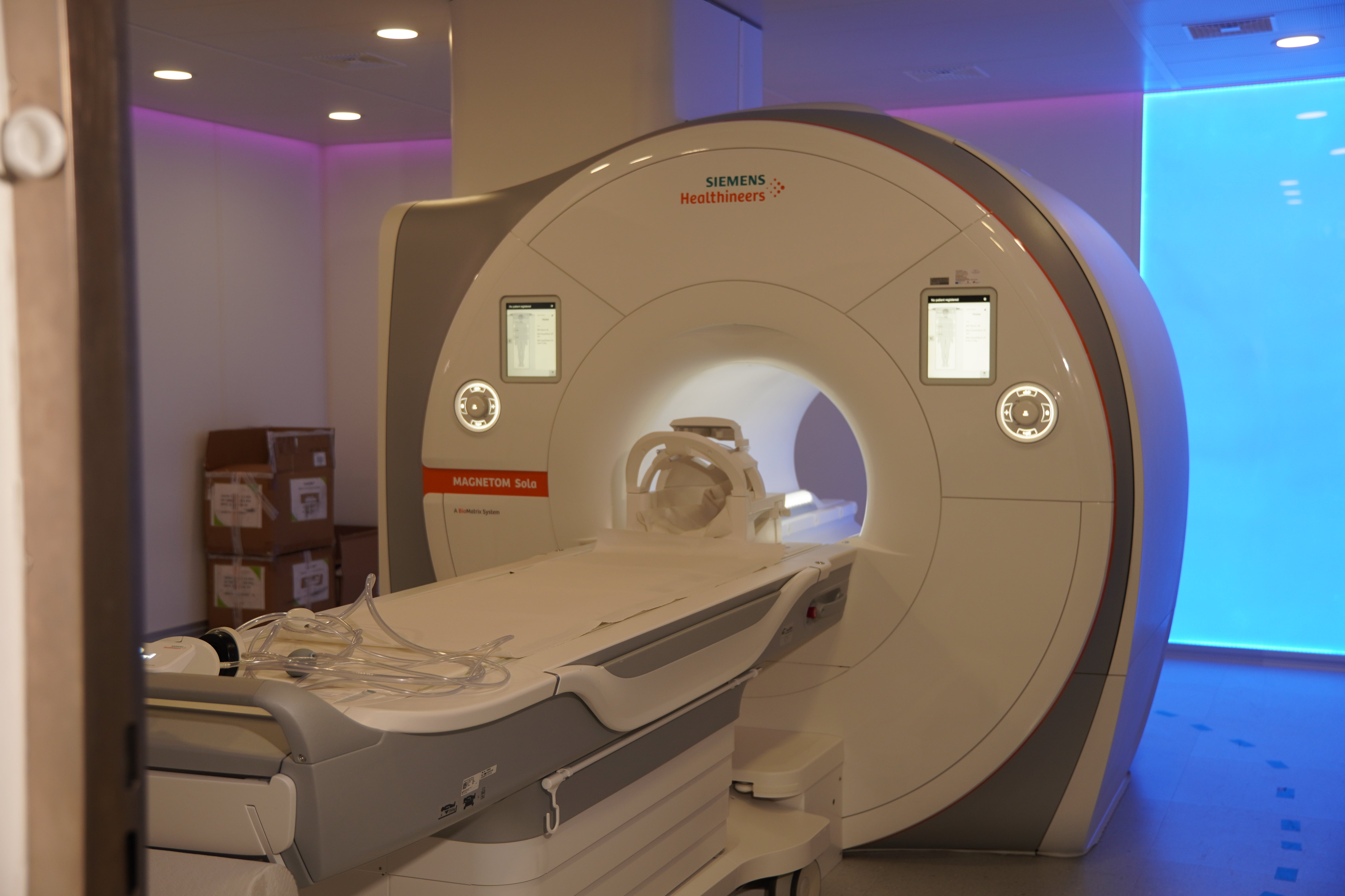 Primar Dr. Matthias Joachim Fischer: Dieses Gerät kombiniert modernste Technologie mit digitaler Automatisierung und künstlicher Intelligenz (Foto: Sabes)