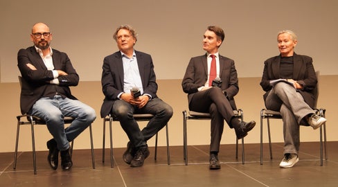 d.s.a.d.: Dottr. Paolo Fabene (Univ. Verona), Dott. Lorenzo Ghiadoni (Univ. Pisa), Dott. Daniel Pedrotti (Ordine delle Prof. Infermieristiche Trento) e Dott.ssa Marianne Siller (Dirigenza tecnica-assistenziale Azienda sanitaria). Foto: Asdaa/SF