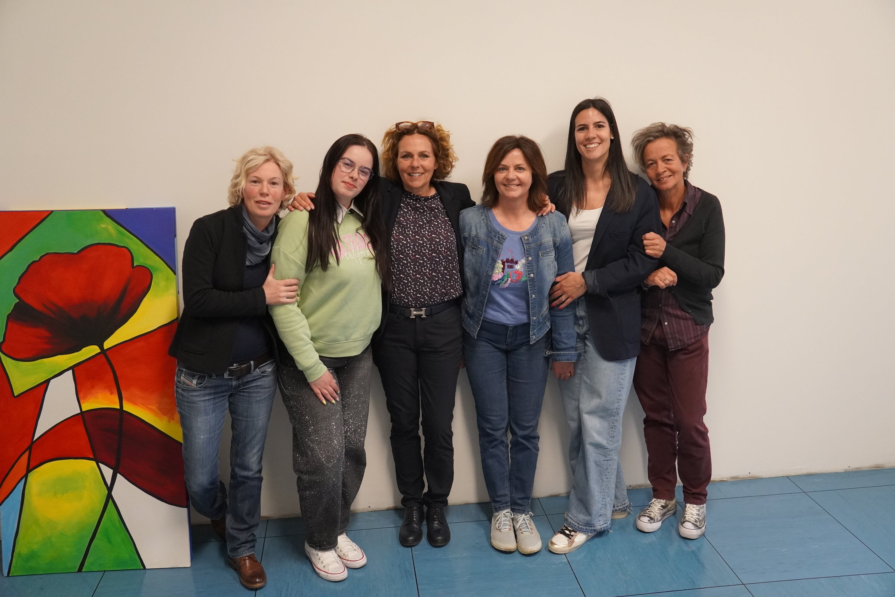 Il team dell’Ufficio Relazioni con il Pubblico (d.s.a.d.: Evelina Recla, Corinne Hechenblaickner, Direttrice d’Ufficio Silvia Manzini, Brigitte Gurschler, Martina Dellasega e Elisabetta Stevanella) Foto: Martina Vieider