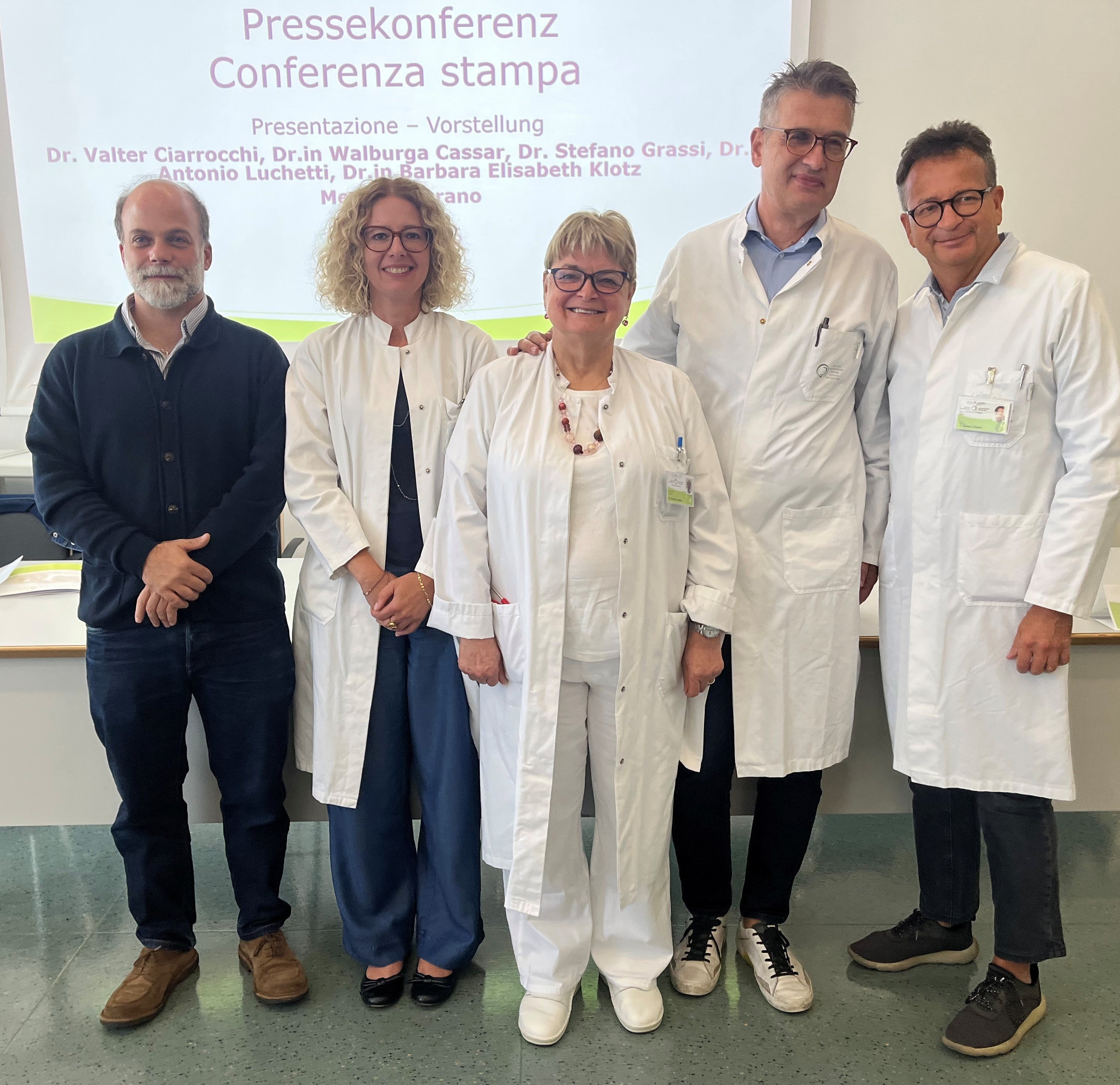 v.l.n.r.: Dr. Antonio Luchetti, Dr.in Barbara Elisabeth Klotz, Dr.in Walburga Cassar, Dr. Valter Ciarrocchi und Dr. Stefano Grassi (Foto: Sabes/SF)