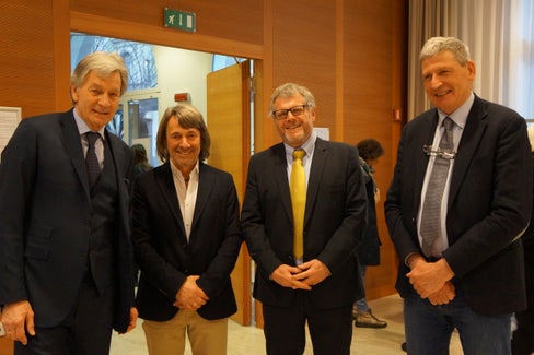 v.l.n.r: Sparkassen-Academy-Hausherr Gerhard Brandstätter, Landesrat Hubert Messner, Primar Martin Steinkasserer und Sanitätsdirektor Josef Widmann