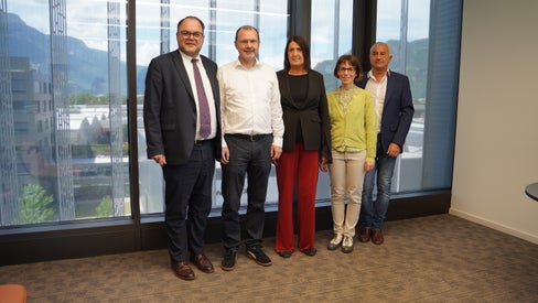 V.l.n.r.: Generaldirektor Dr. Christian Kofler sowie die Bezirksdirektoren Dr. Gerhard Griessmair, Dr.in Irene Pechlaner, Dr.in Elisabeth Montel und Dr. Umberto Tait