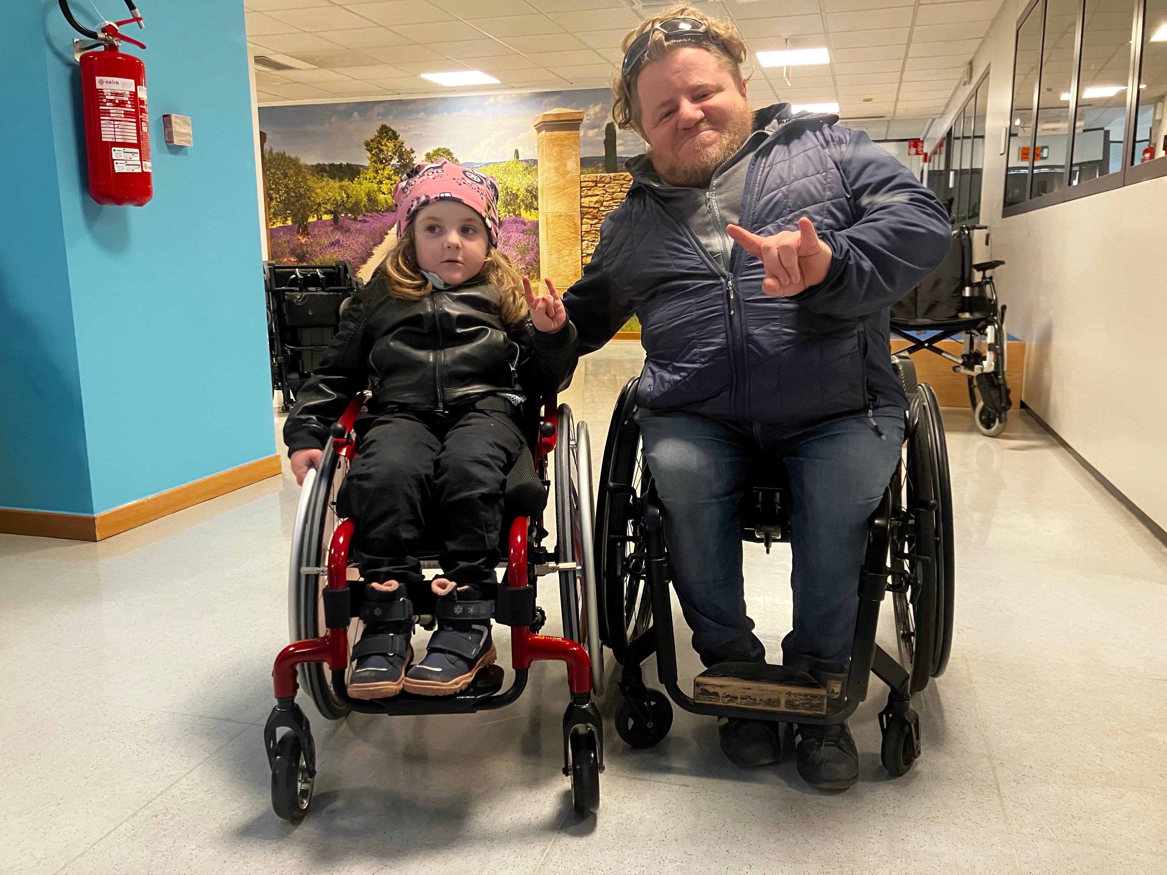 Vater und Tochter sind ein gutes Team