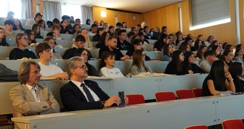 Hubert Messner: „Es ist wichtig, jungen Menschen frühzeitig Einblicke in Gesundheitsberufe zu ermöglichen. 
