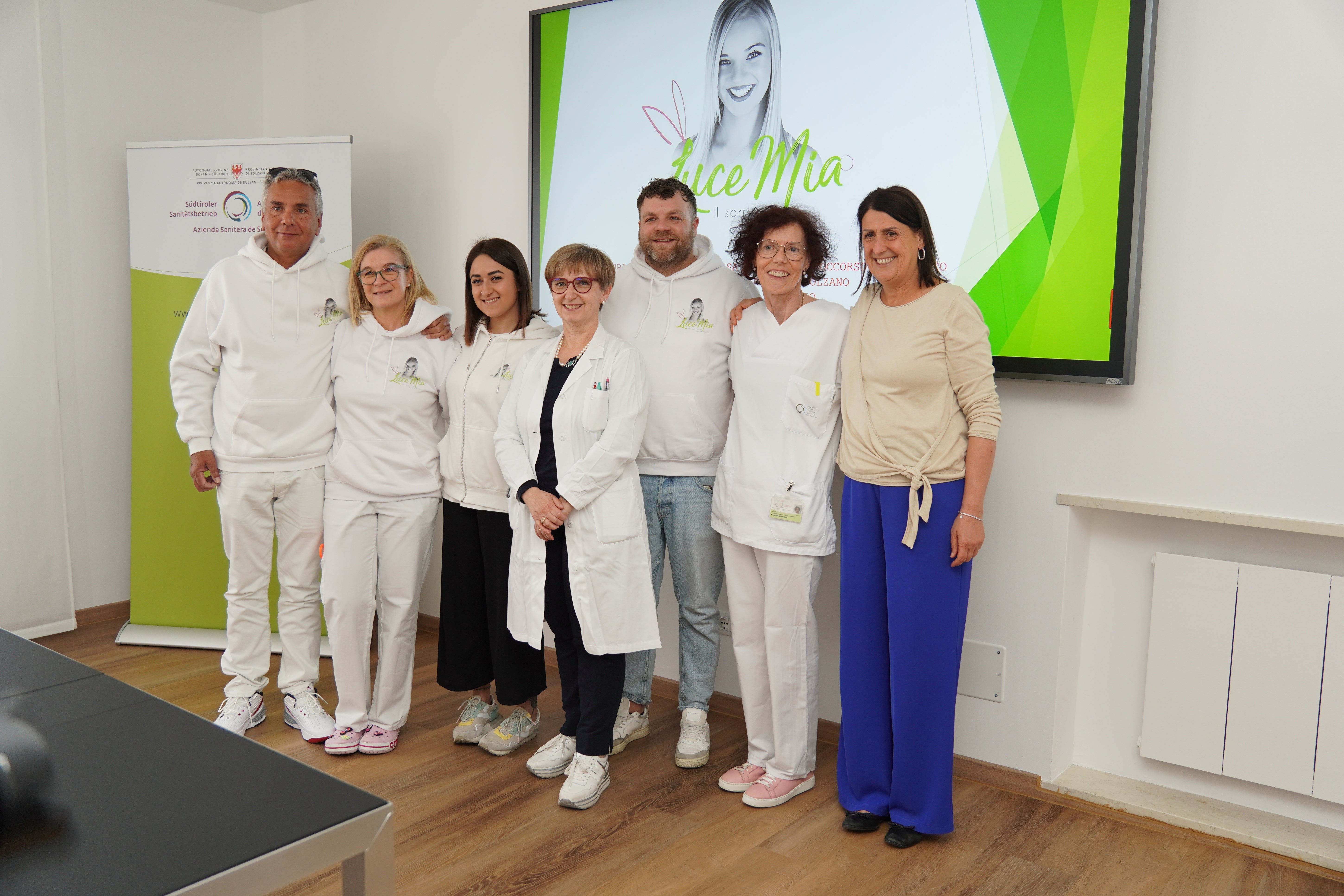 Foto v.l.n.r.: Marco, Wilma, Alessia Murru, Laura Battisti, Luca, Dorothea Morandell und Irene Pechlaner 