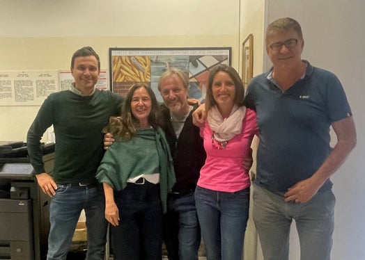 Katuscia Cavazzana (2. von links) im Kreise ihrer Kolleginnen und Kollegen