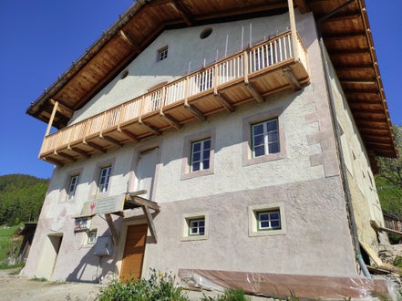 Die Fassade erstrahlt in neuem Glanz