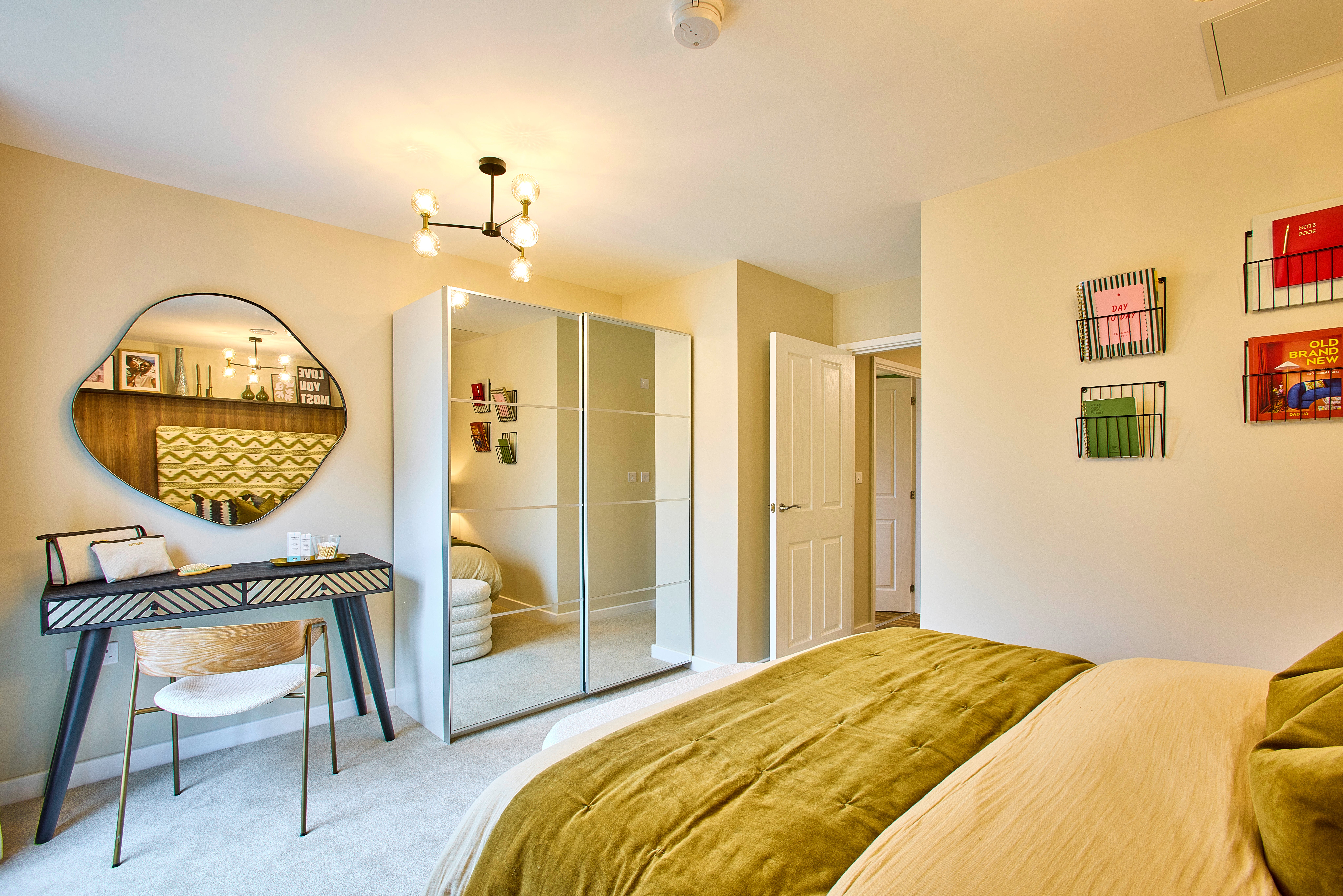 SNG at Montem show home image