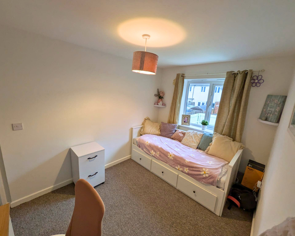 Bedroom 2.2