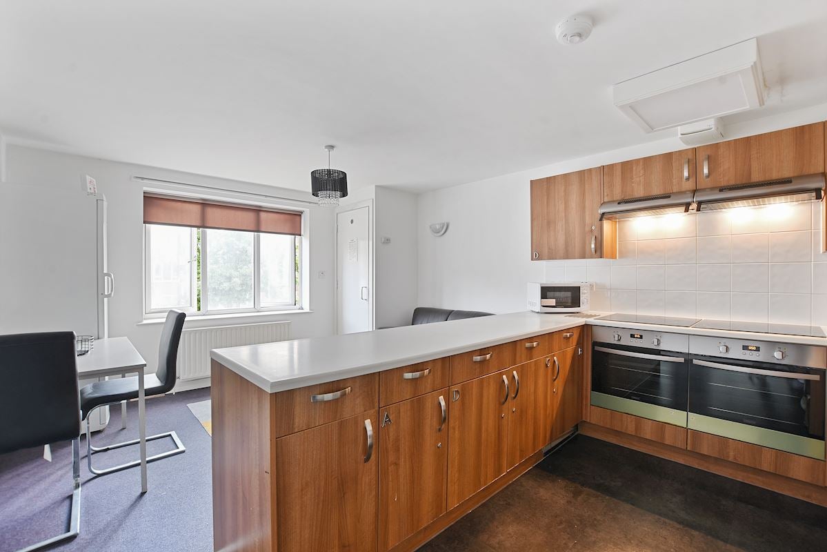 Green Lanes shared kitchen