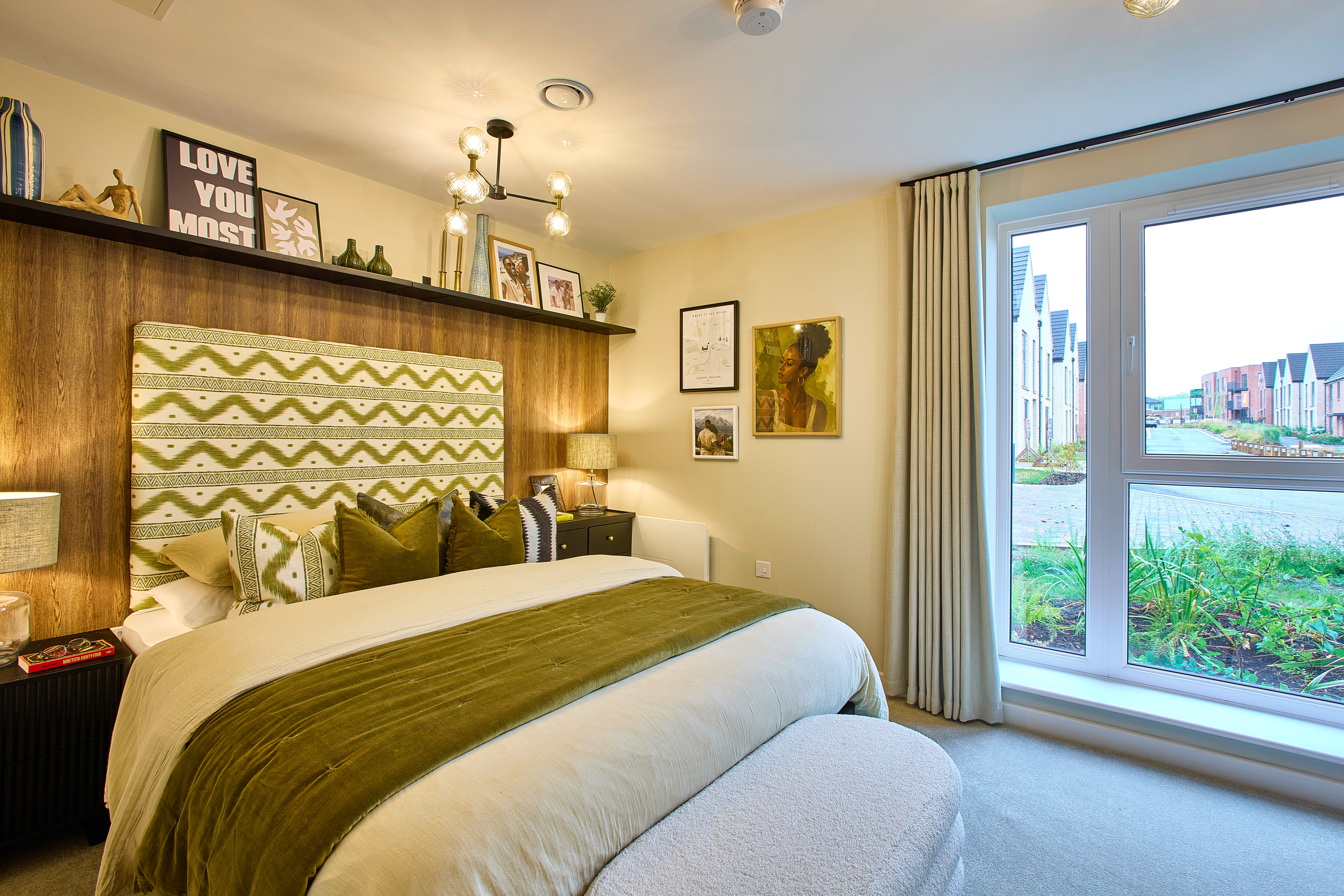 SNG at Montem show home image