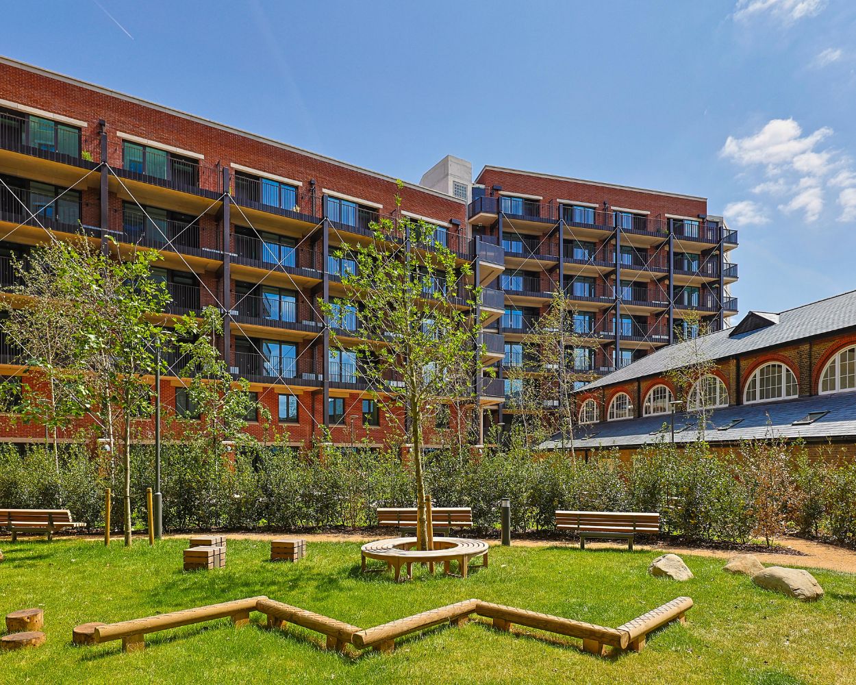 External & Courtyard area