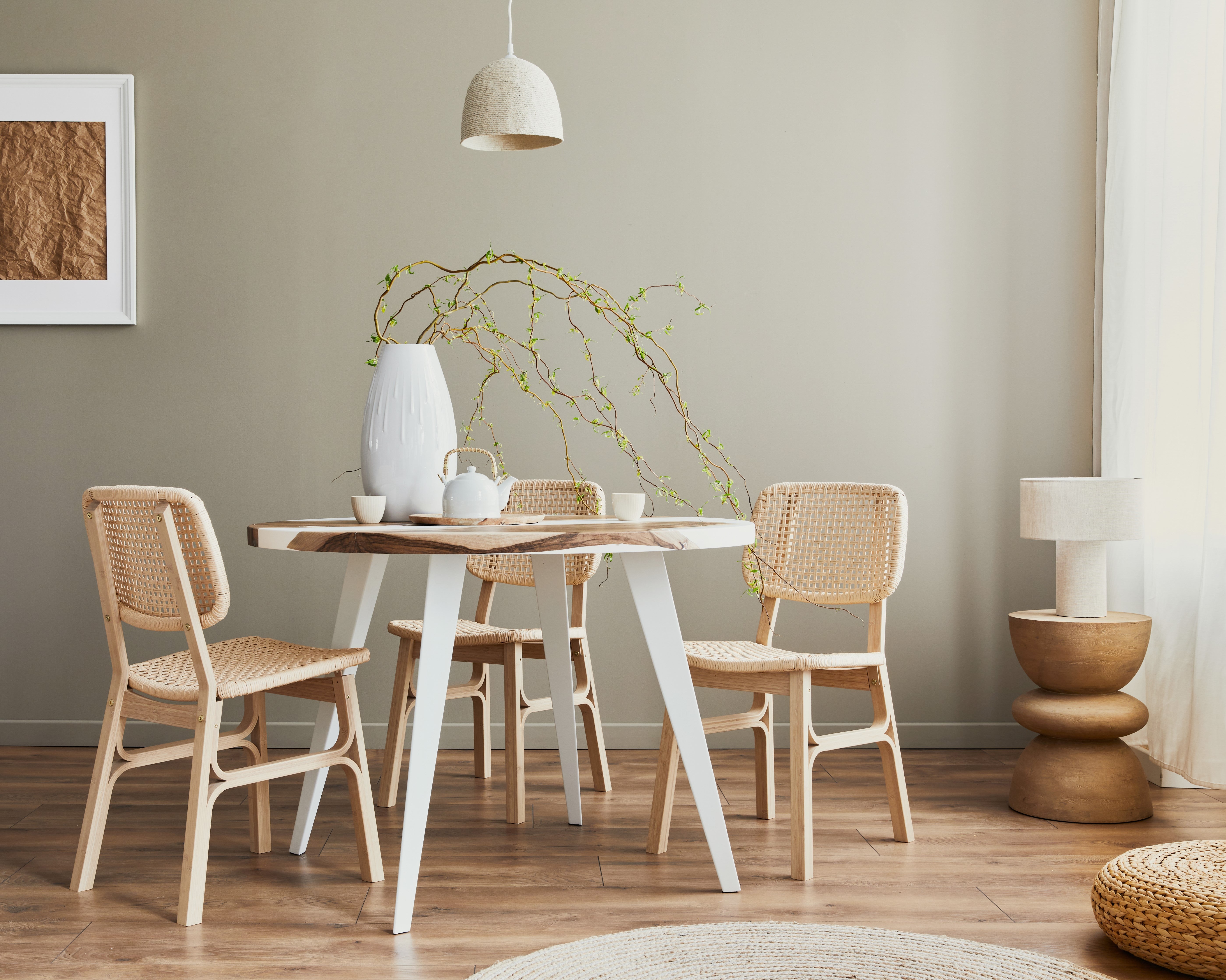 Pavilion Heights 1 bed apartment stock dining