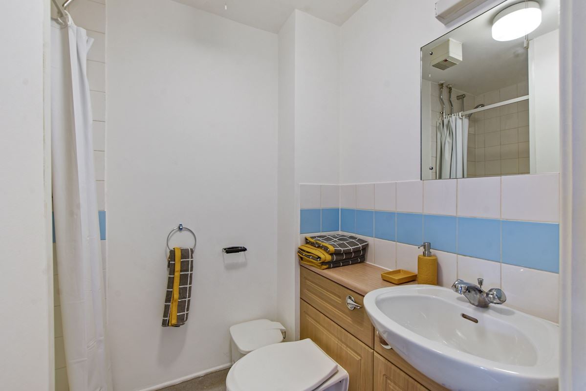 Green Lanes en-suite