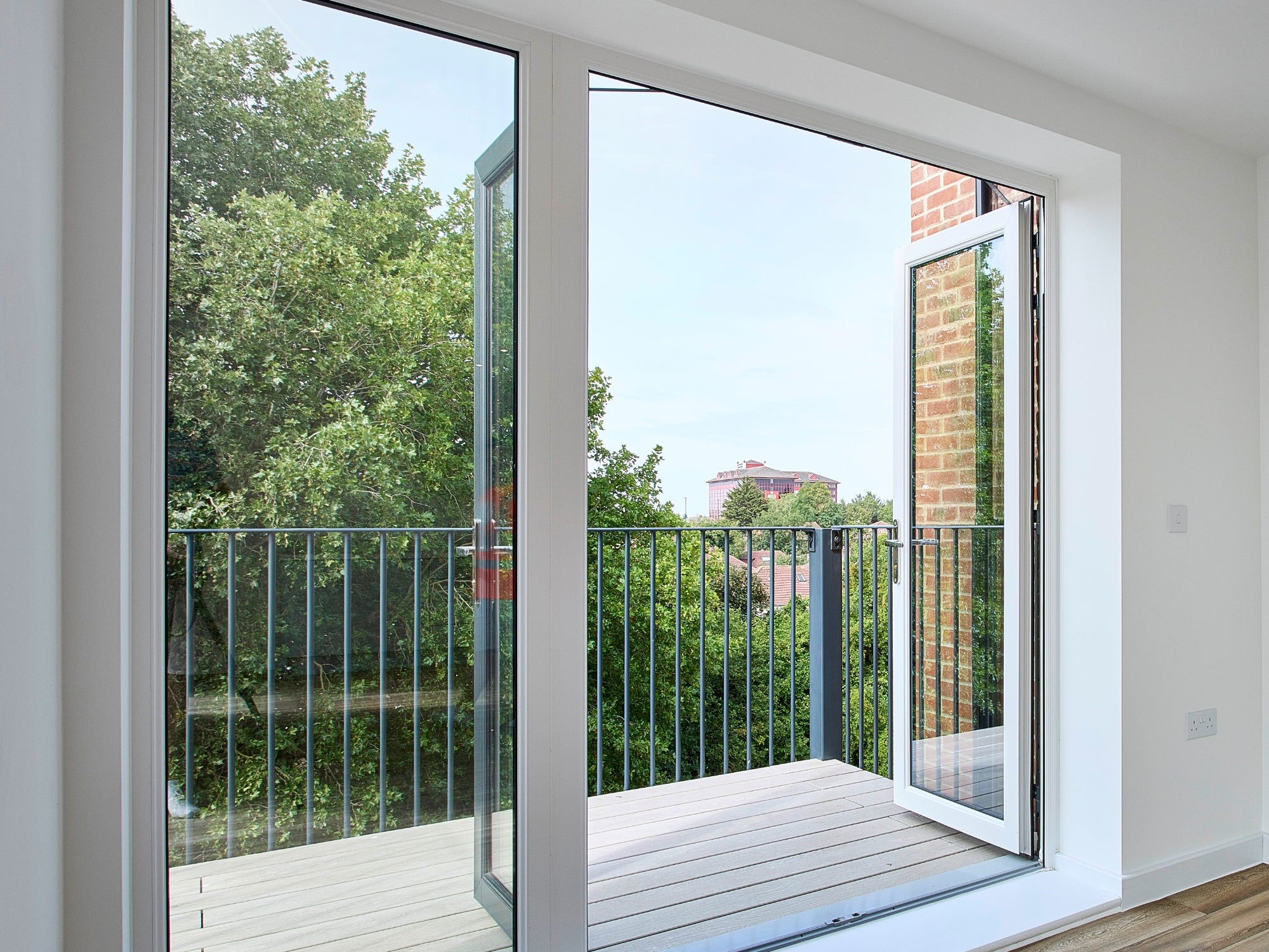 SNG at Montem, E1 BLOCK Type H balcony