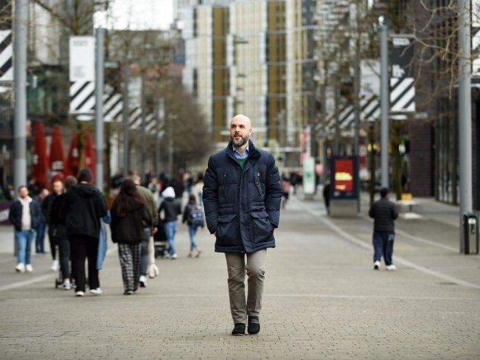 Daniel going for a walk through the London Designer Outlet