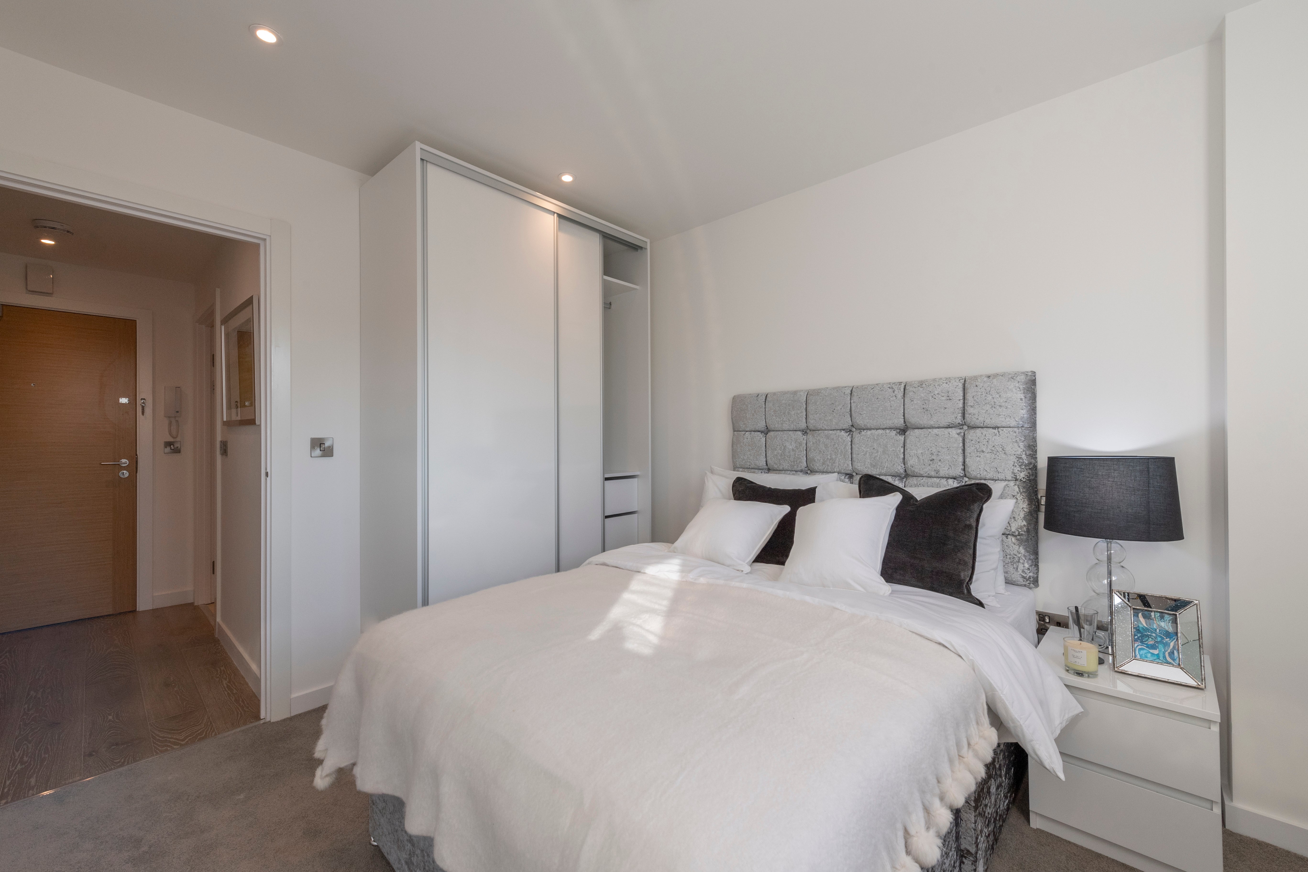 Atrium Point bedroom