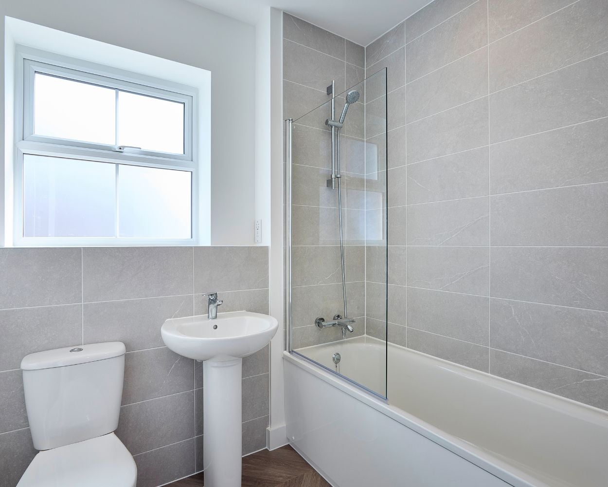 SNG at Winterbrook Meadows 3 bed - bathroom