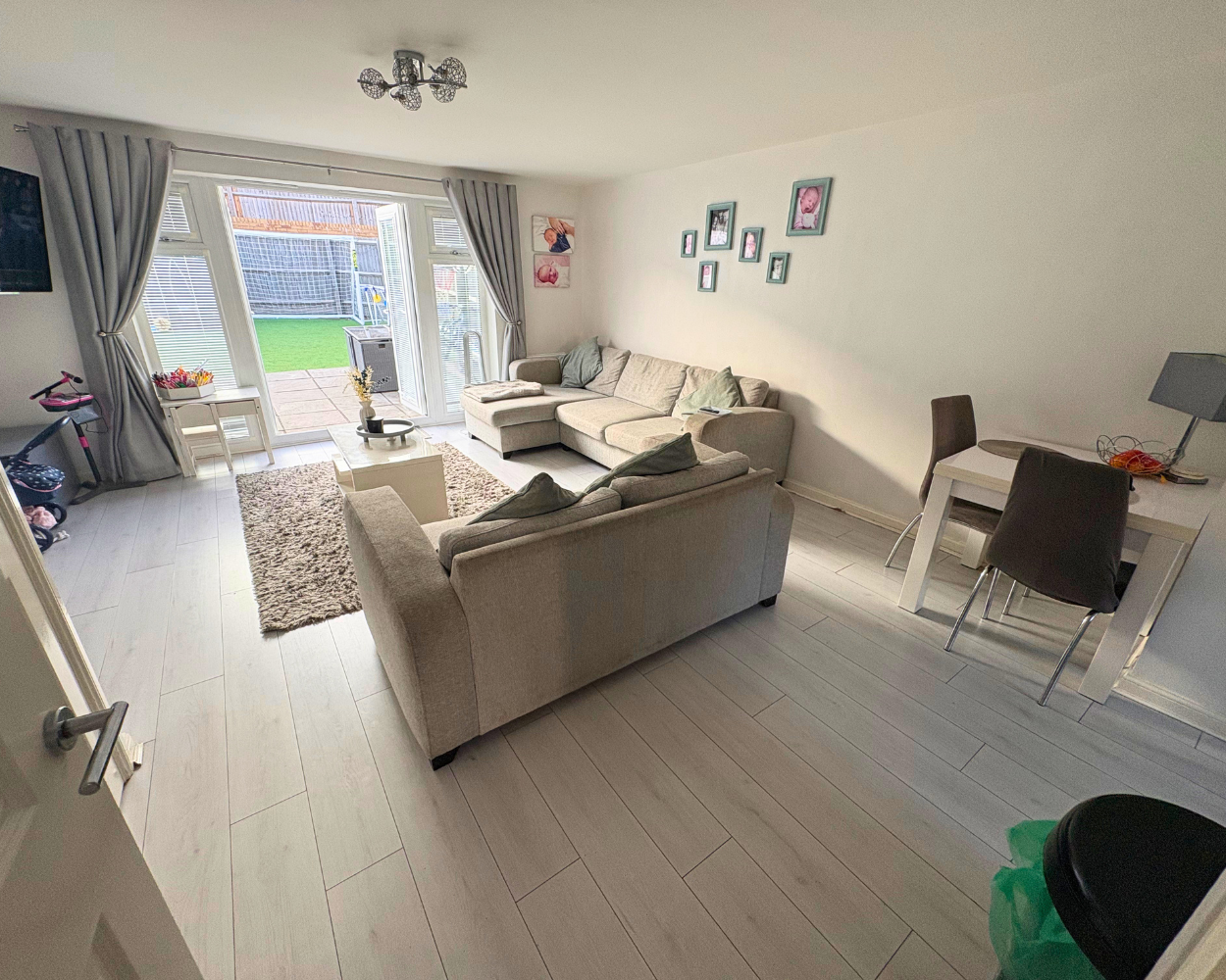 Living room 2