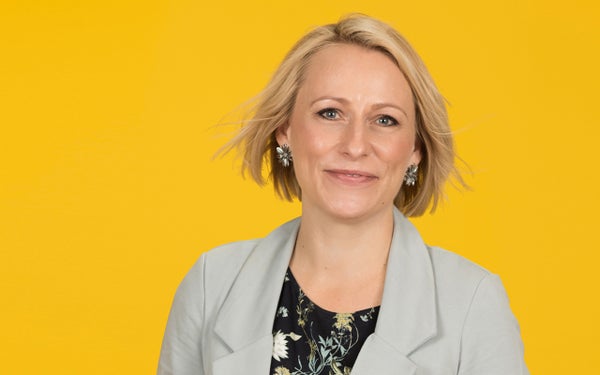 Portretfoto van prof. Hester den Ruijter