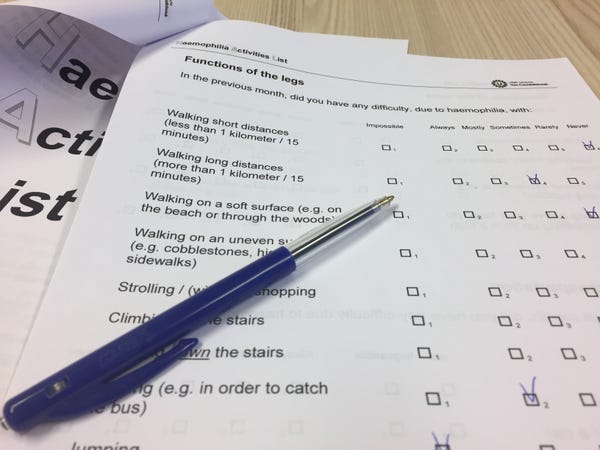 Een pen op een toets.