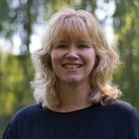 Linde, M.L.  van der (Marleen)