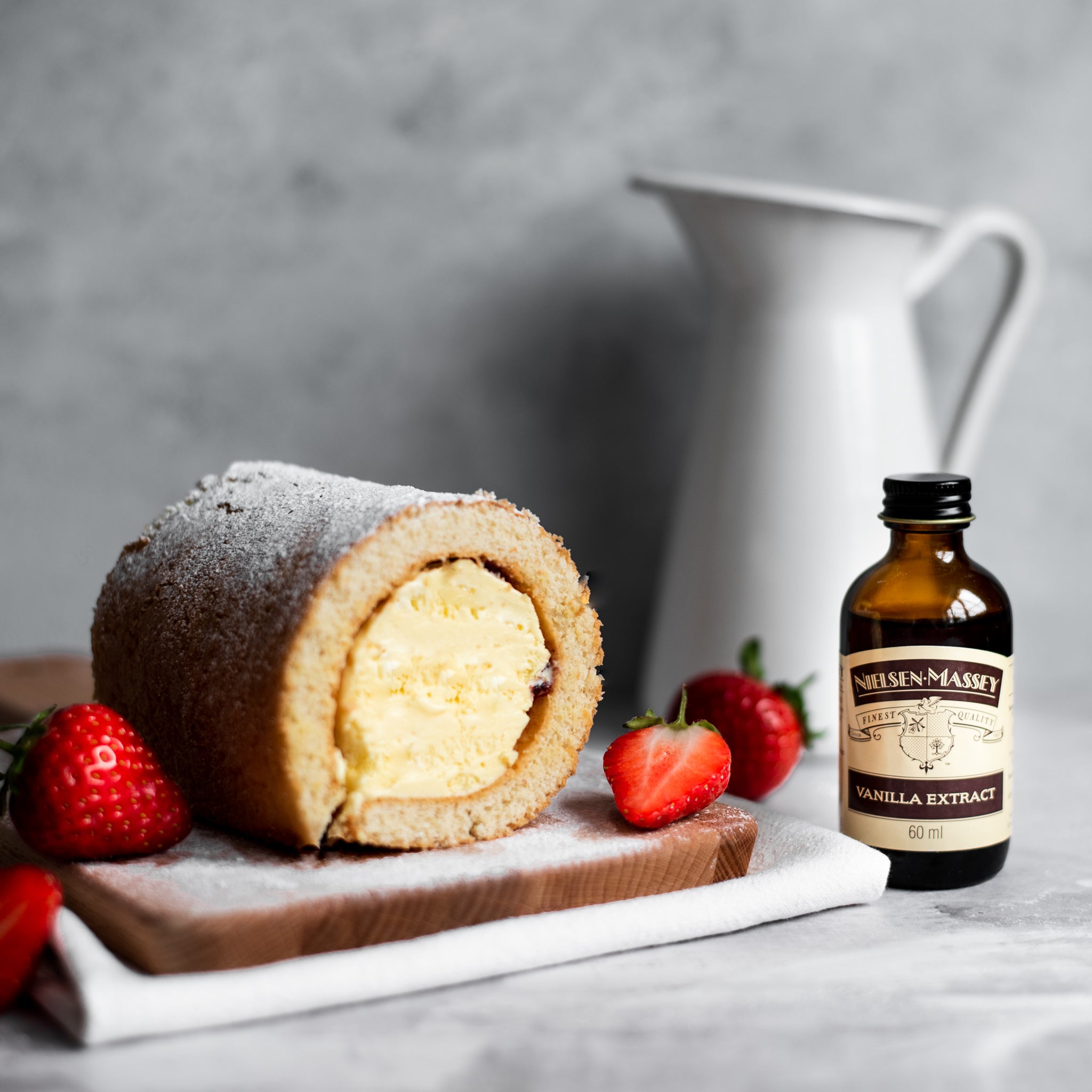 No-Churn) Swiss Roll Ice Cream