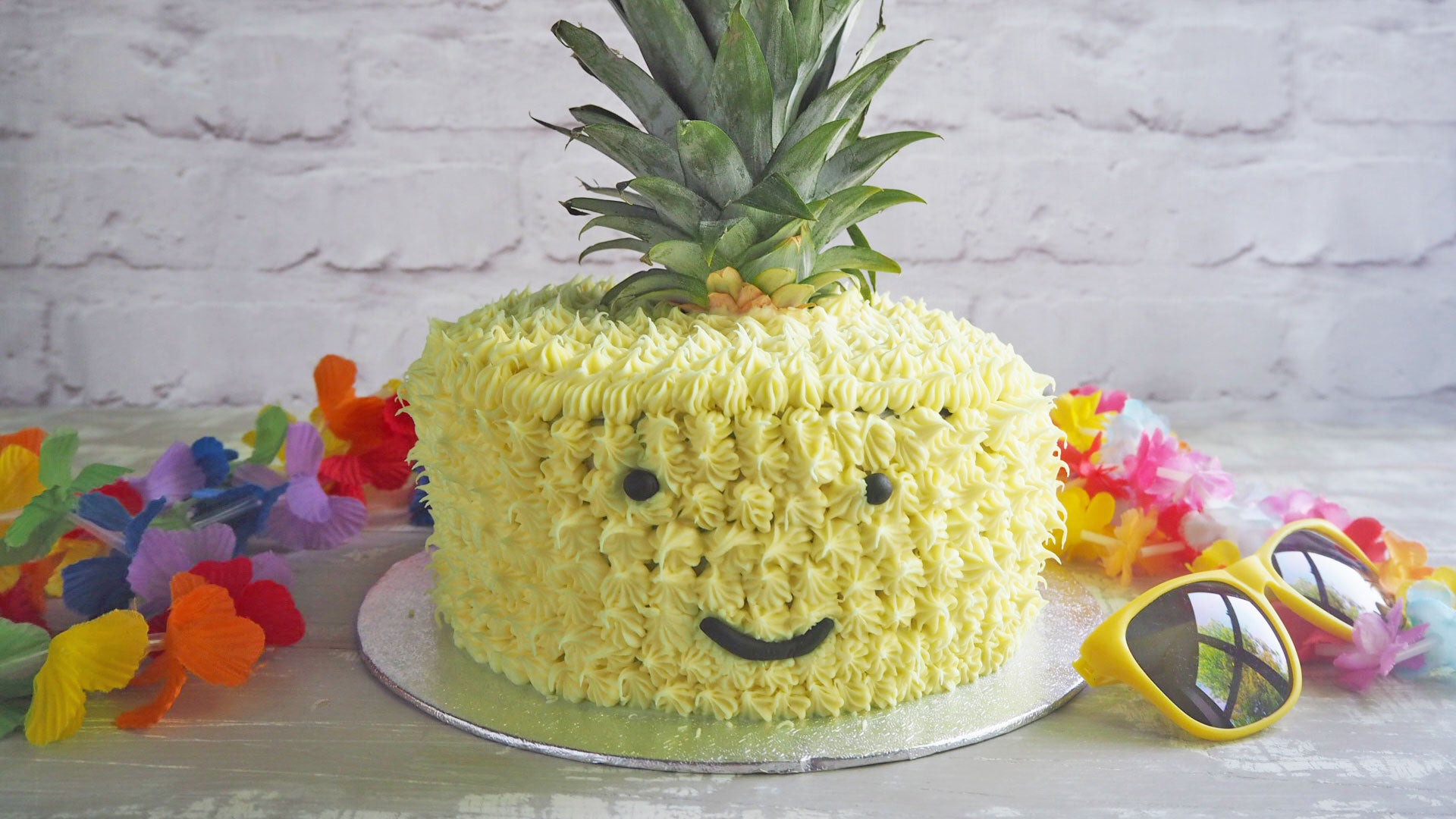 Fresh pineapple cake for all... - Aaria Baking Corner | Facebook