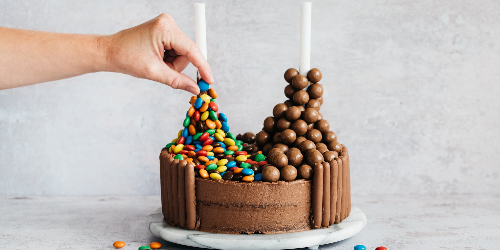 M&M Chocolate Anti Gravity Birthday Cake | Anti gravity cake, Gravity cake,  Cake