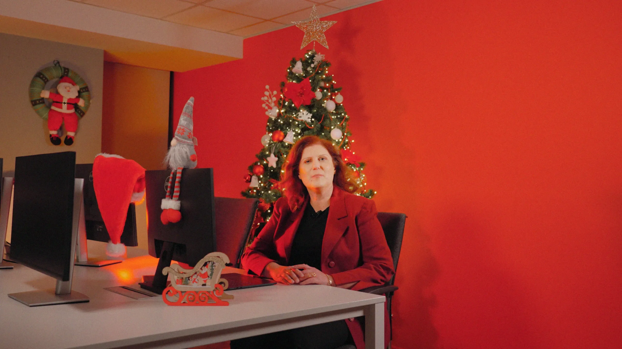 #1 Νικολέττα Λέκκα, Call Center Agent στο 1158