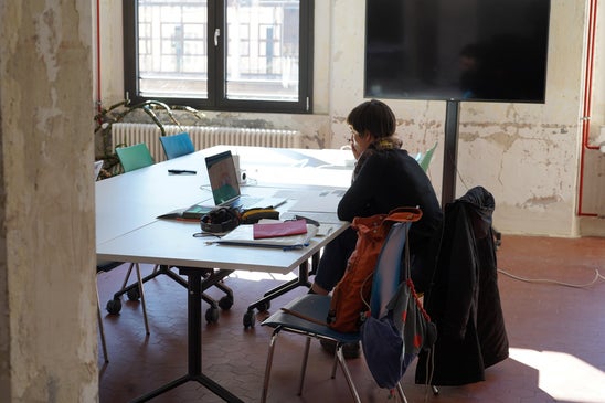 Arbeit während des Projekts