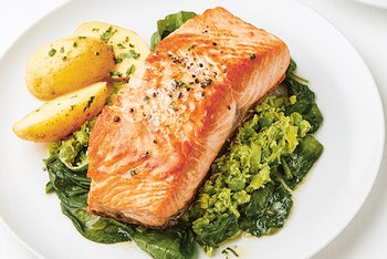 Losos s hráškovo-pórkovým pyré a špenátem