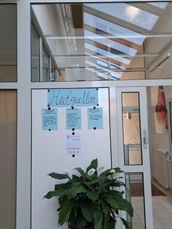 Eingangshalle- Wasserverkostung