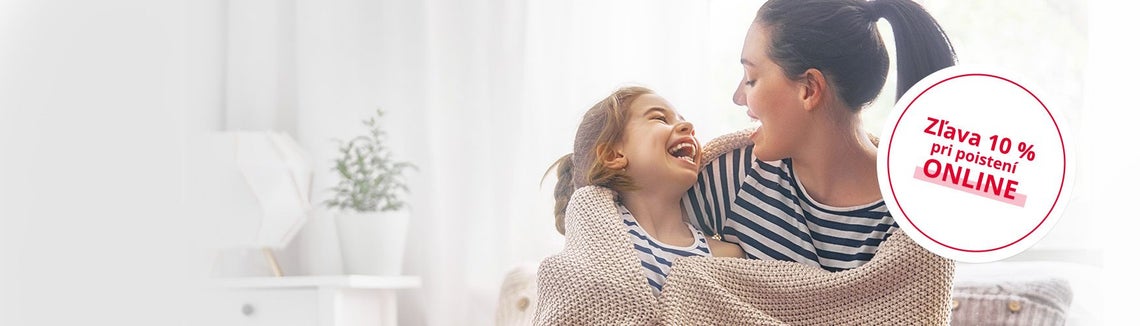 Žena objímajúce dievča