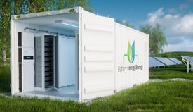 Бял контейнер за съхранение на енергия с отворена врата