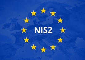 Името на новата директива на ЕС за мрежова сигурност на фона на знамето на ЕС.