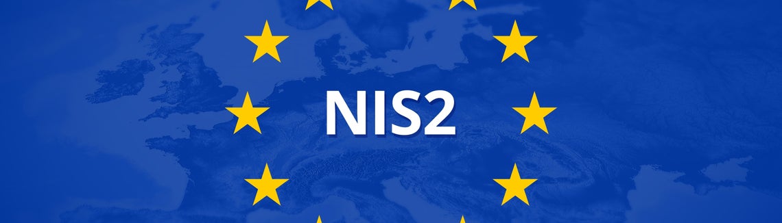 Името на новата директива на ЕС за мрежова и информационна сигурност на фона на знамето на ЕС.