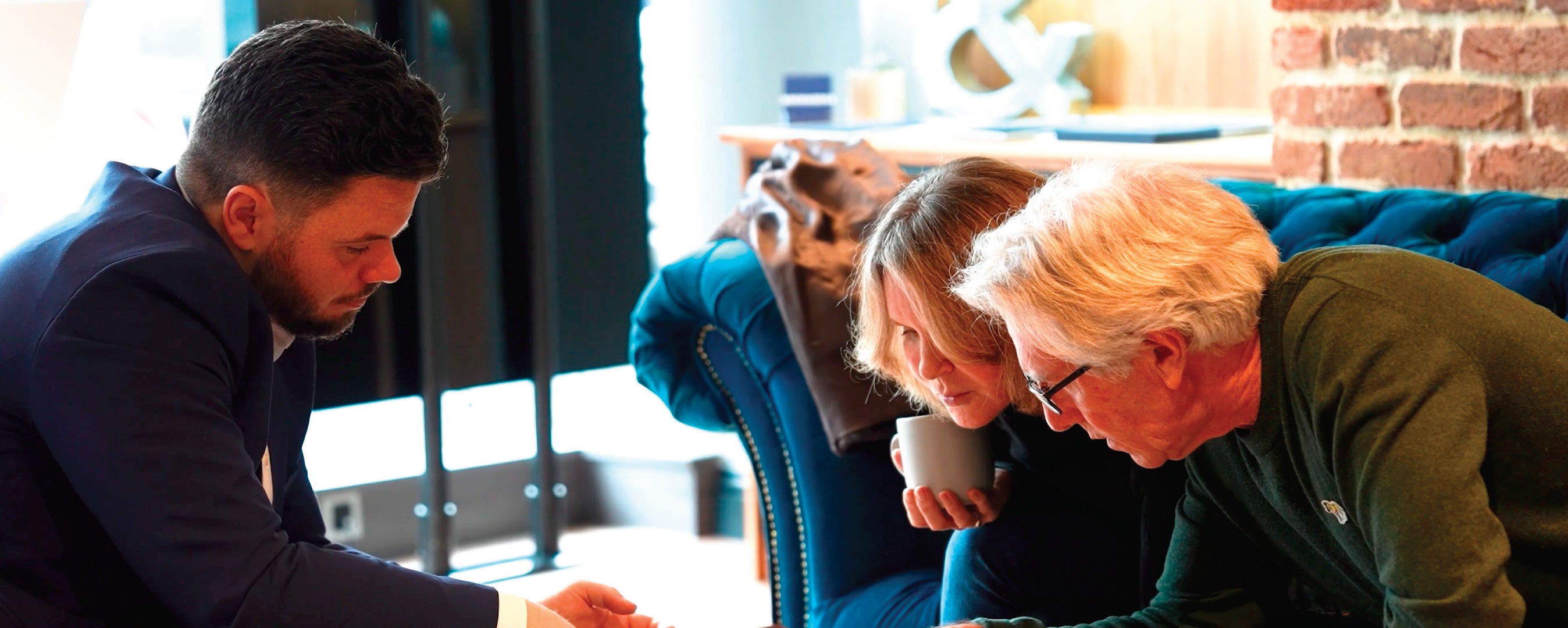 new homes sales director helps buyers with their new build property purchase