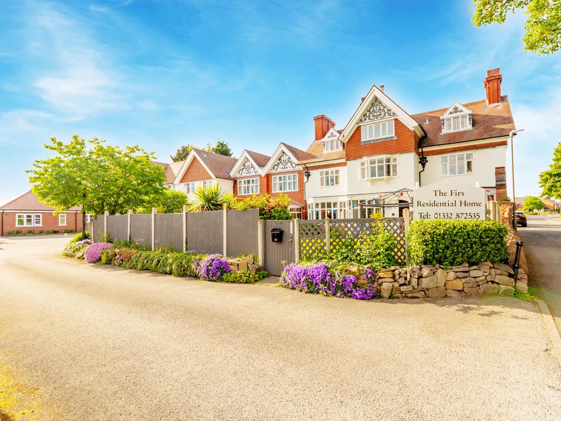 The Firs Residential Home in Derbyshire 