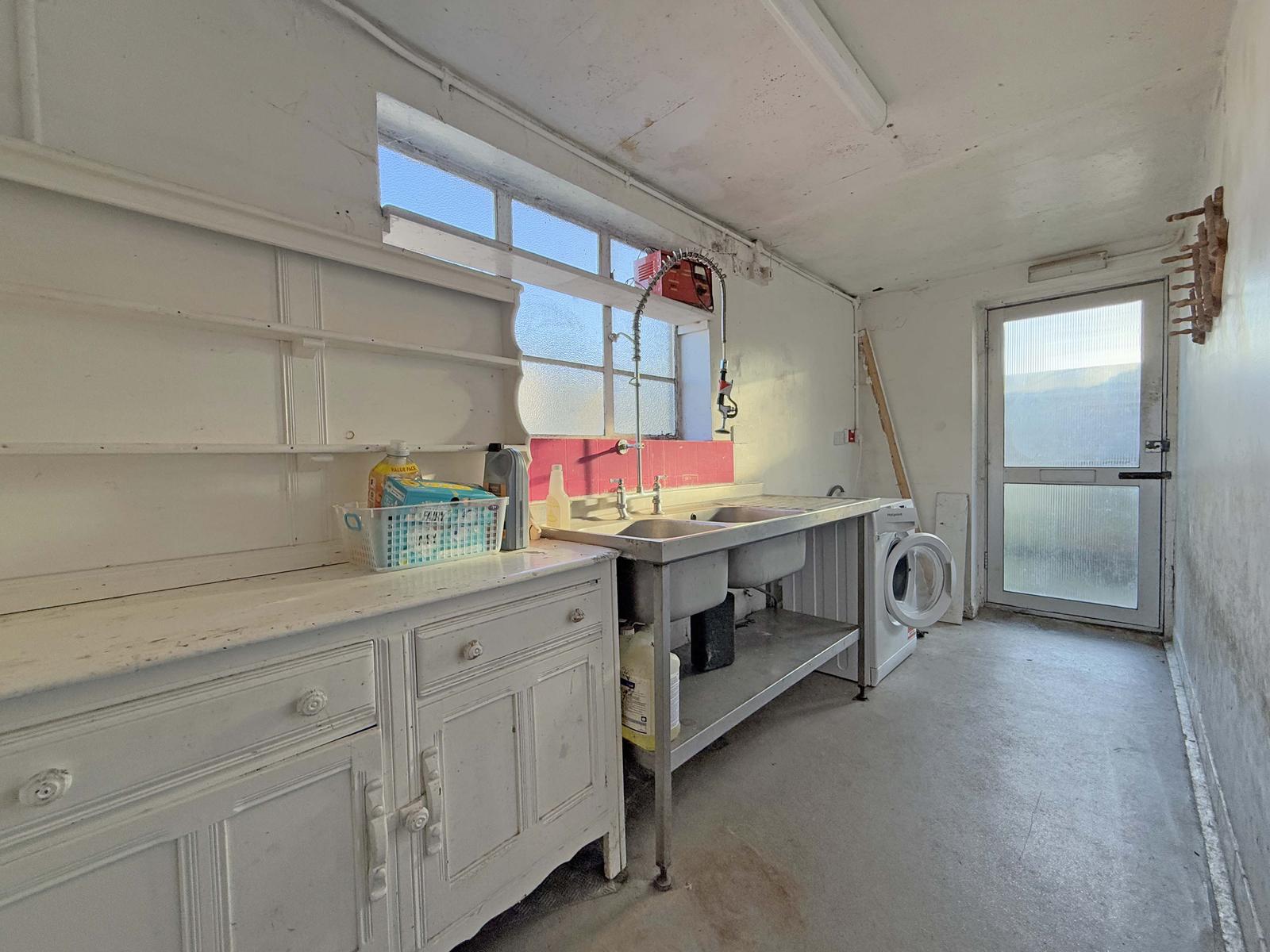 property image-7