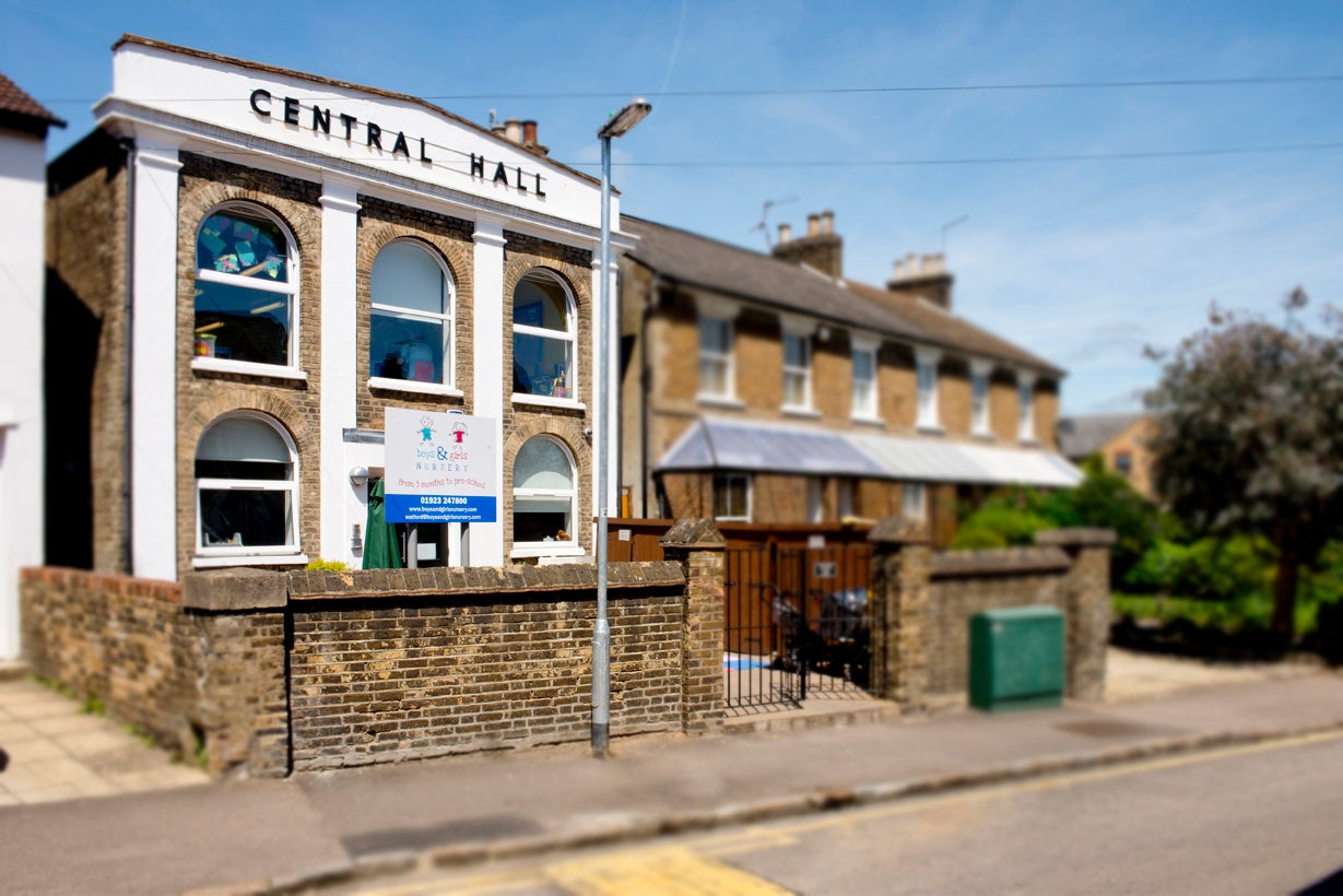 Boys & Girls Nursery in Watford