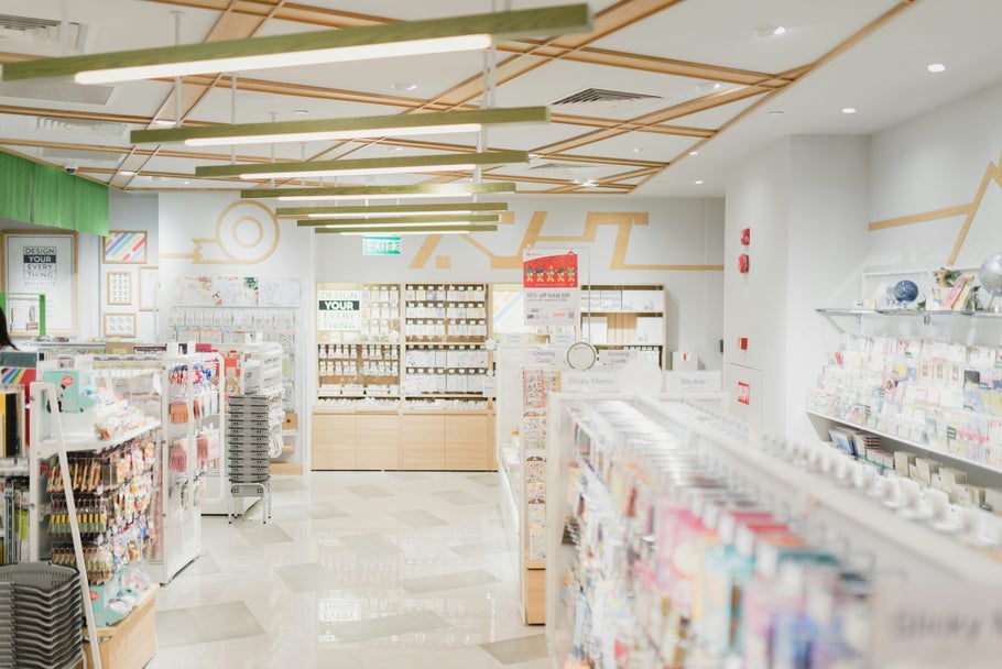 Image of a pharmacy by Nathaniel Yeo for Unsplash