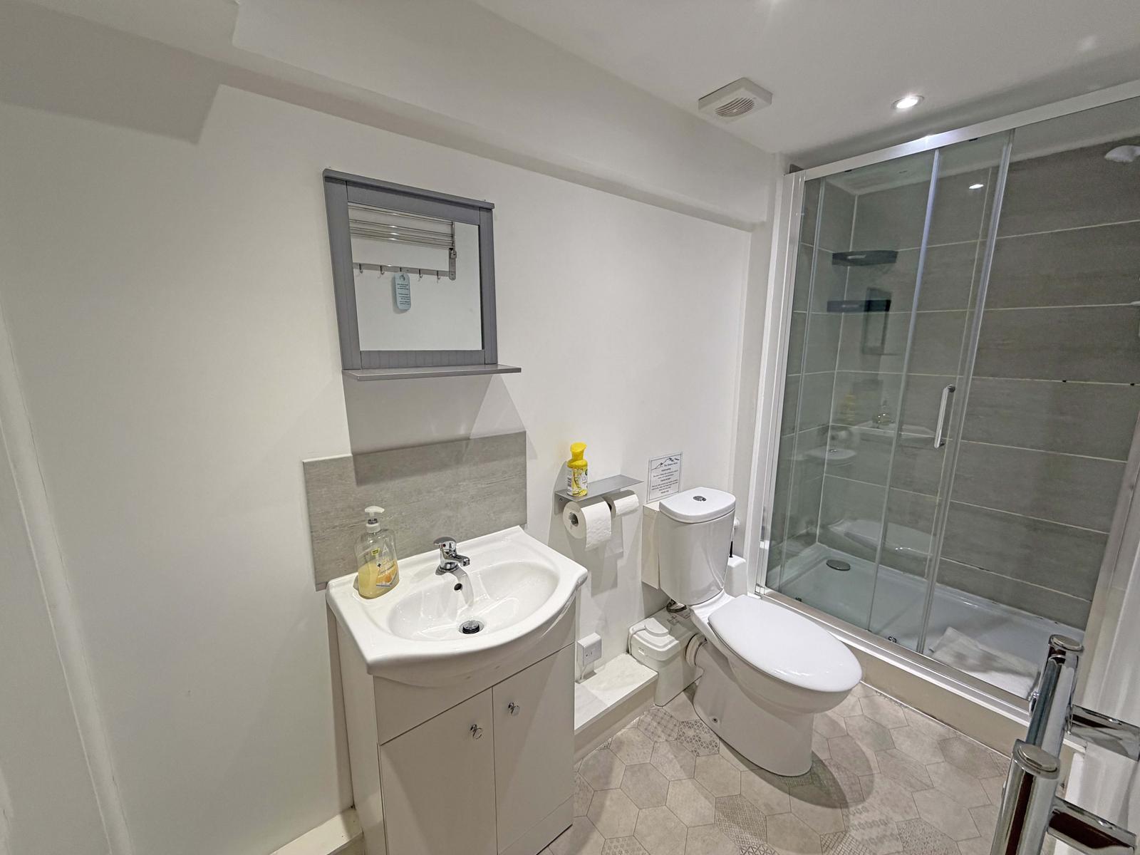 property image-10