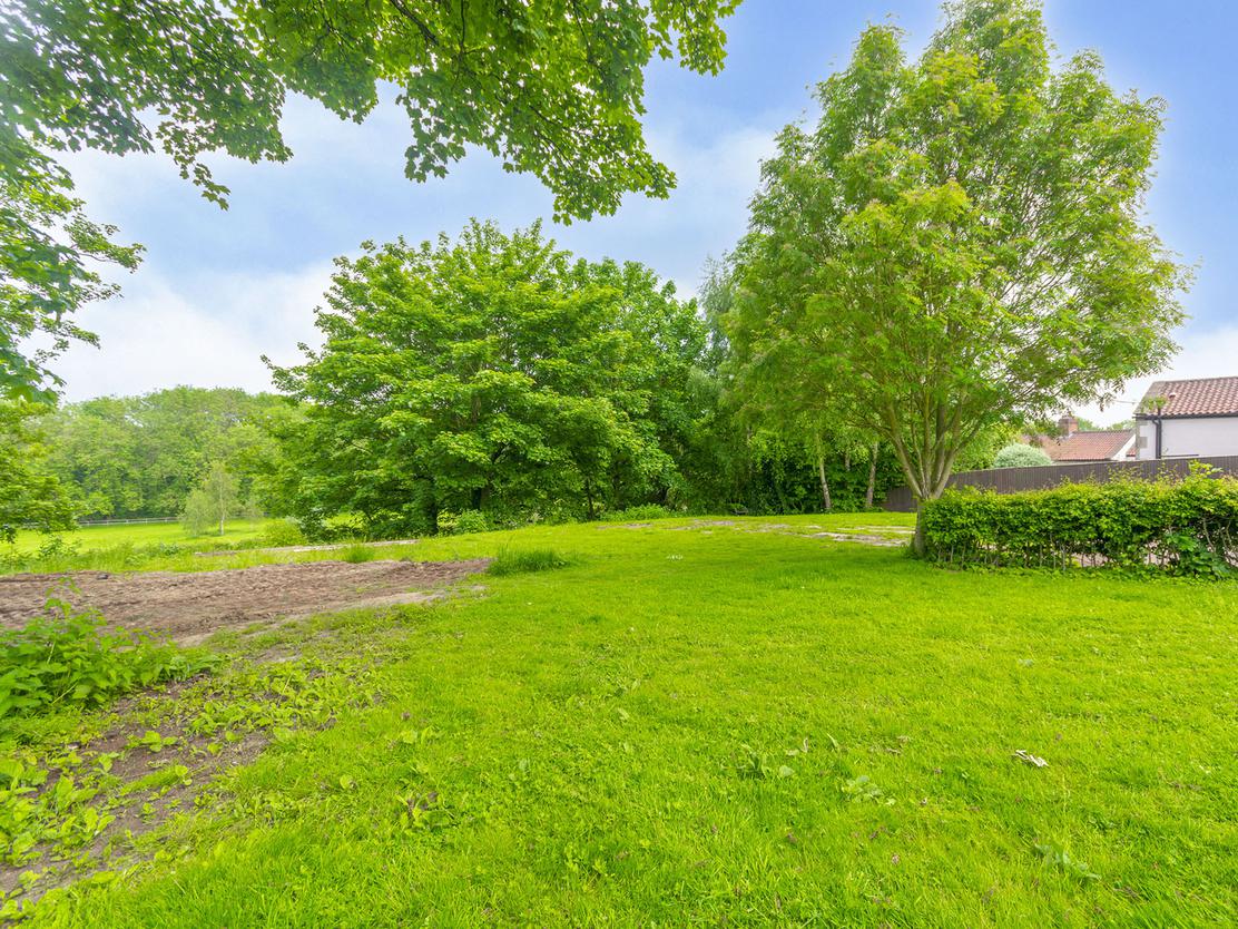 property image-4