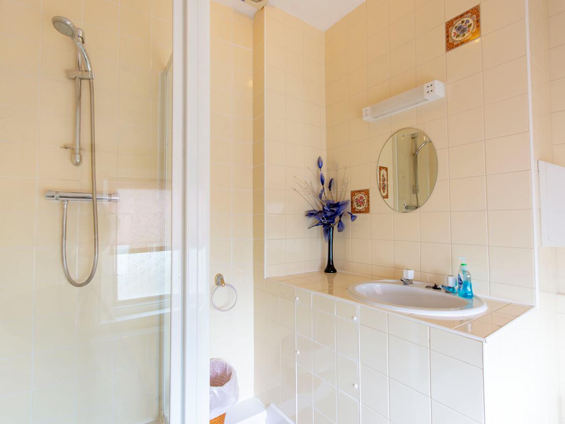 property image-19