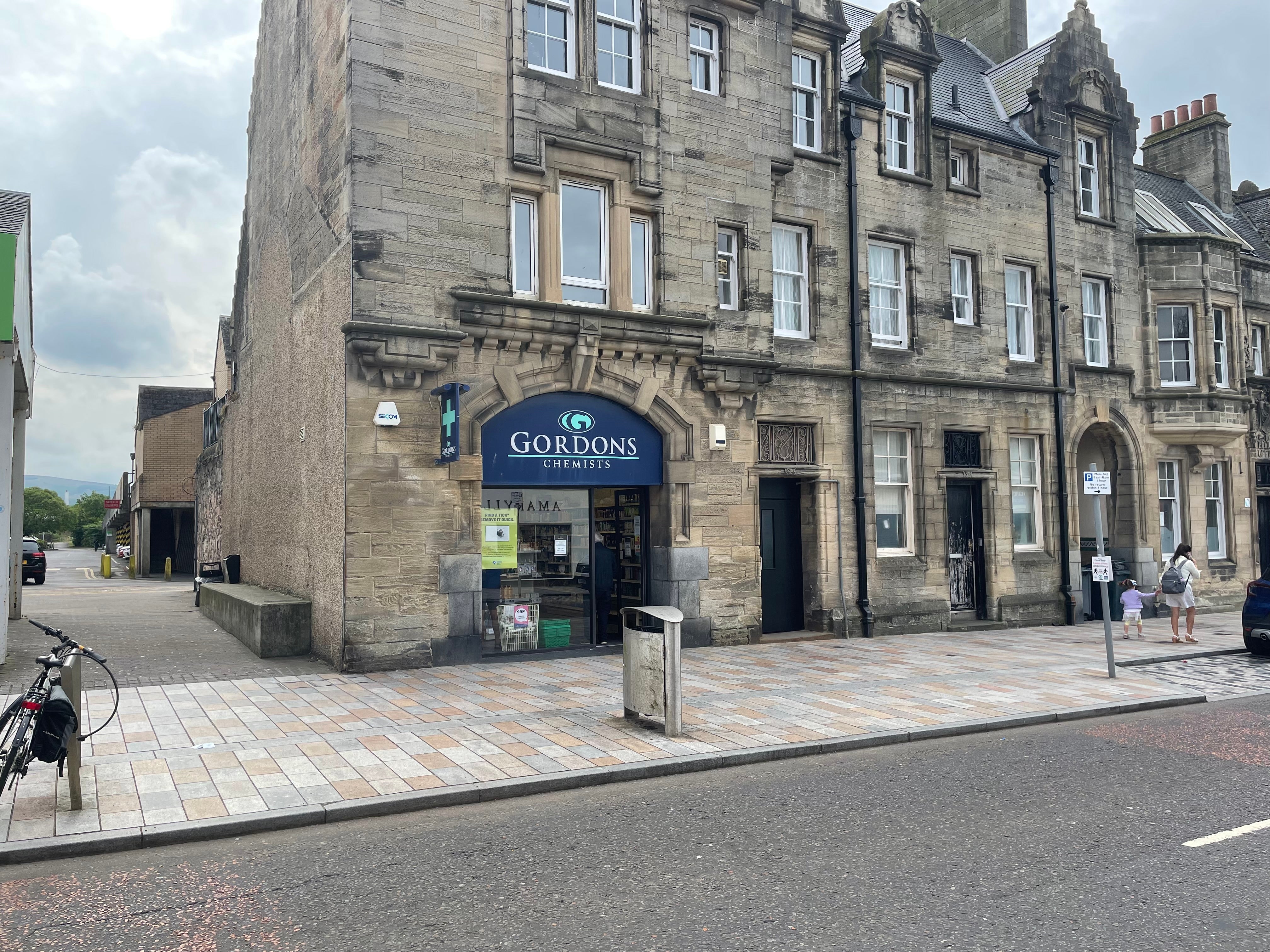 Gordons Chemists branch in Helensburgh