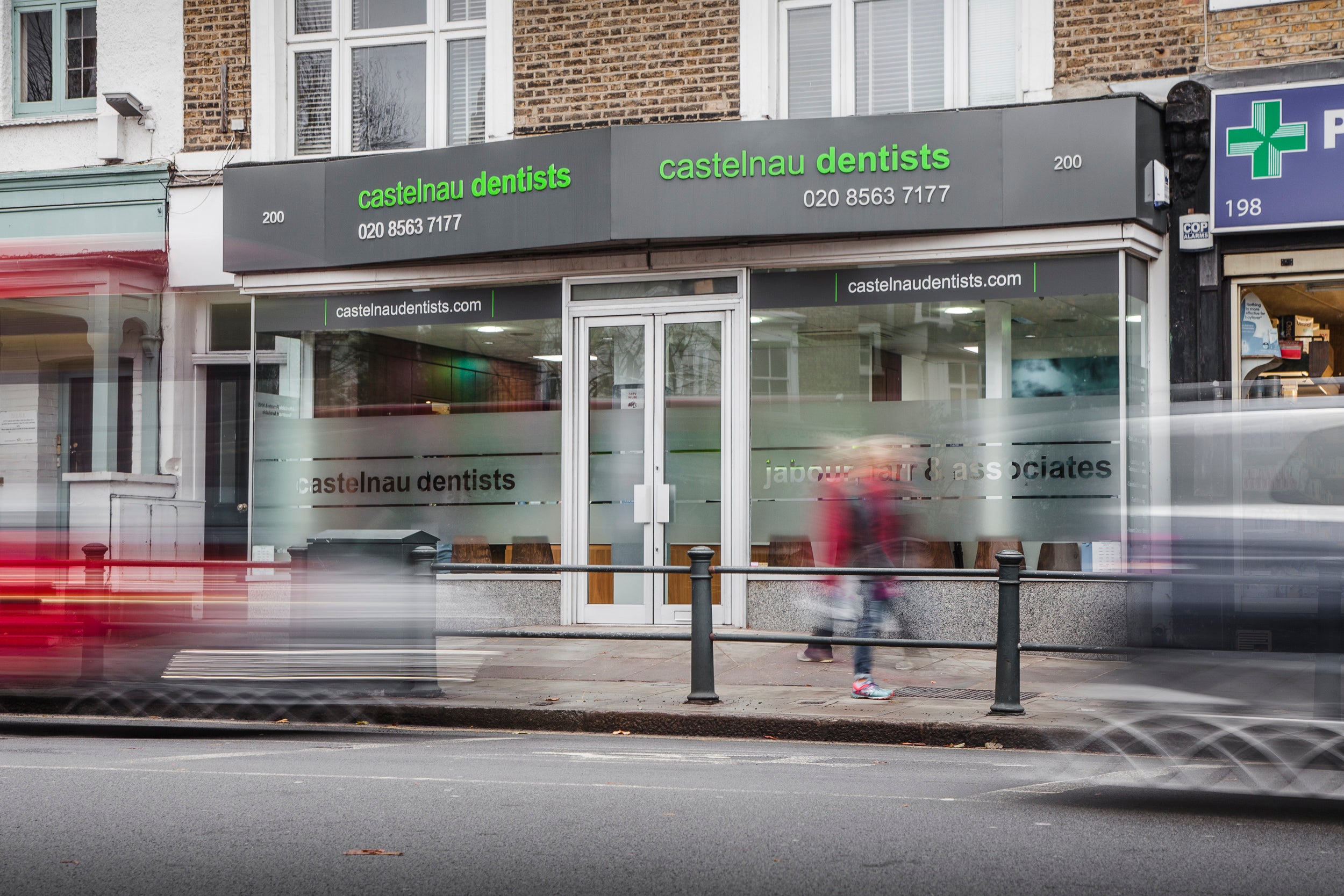 Castelnau Dentists in Barnes, South West London